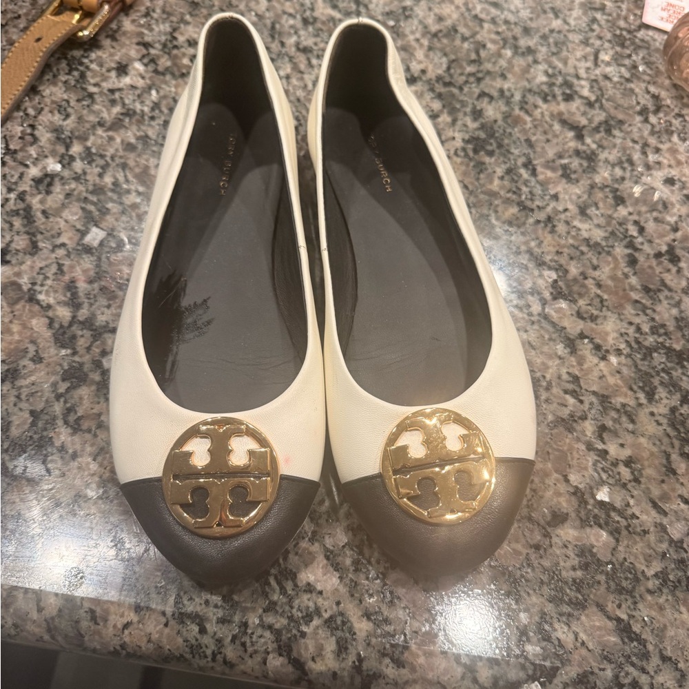 Tory Burch Two-Tone Leather Logo Cap-Toe Flats in Cream & Black
